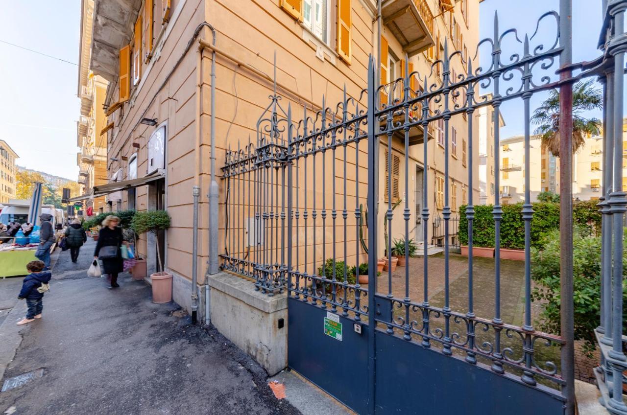Altido Modern Flat For 6 In The Heart Of Genova Foce Lägenhet Exteriör bild